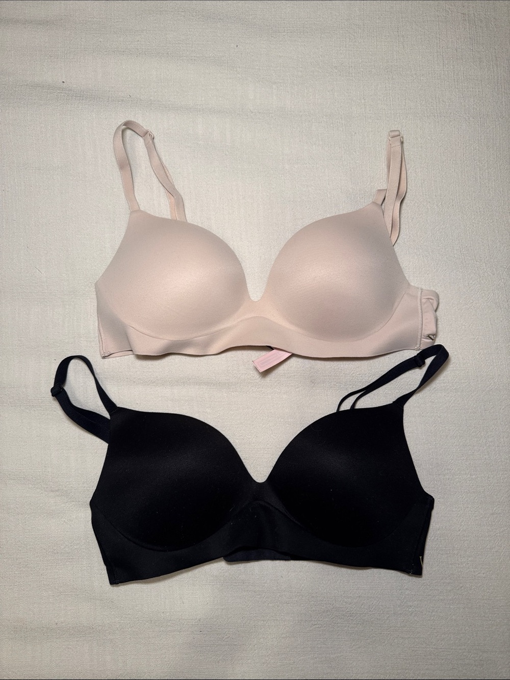 Victoria's Secret Wireless T-Shirt Push Up Bras in Black & Tan